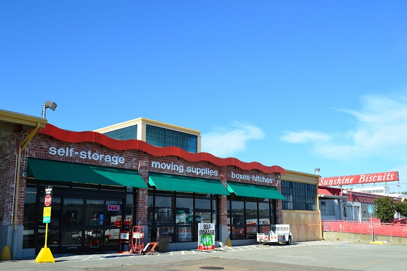 Truck Rental at U-Haul photo 2