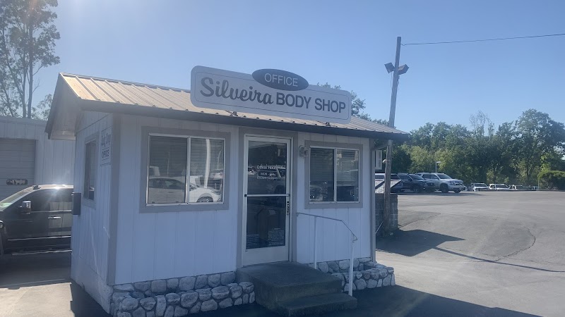 Silveira Auto Body photo 3