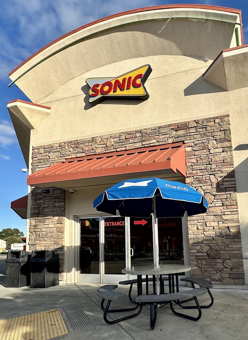 Sonic Drive-In photo 4