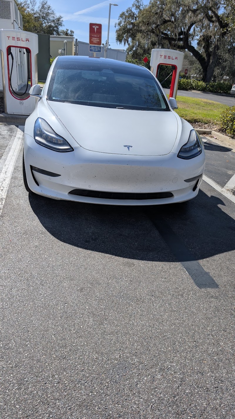 Tesla Supercharger photo 4