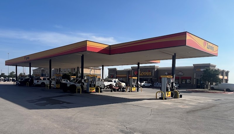 Love's Travel Stop photo 2