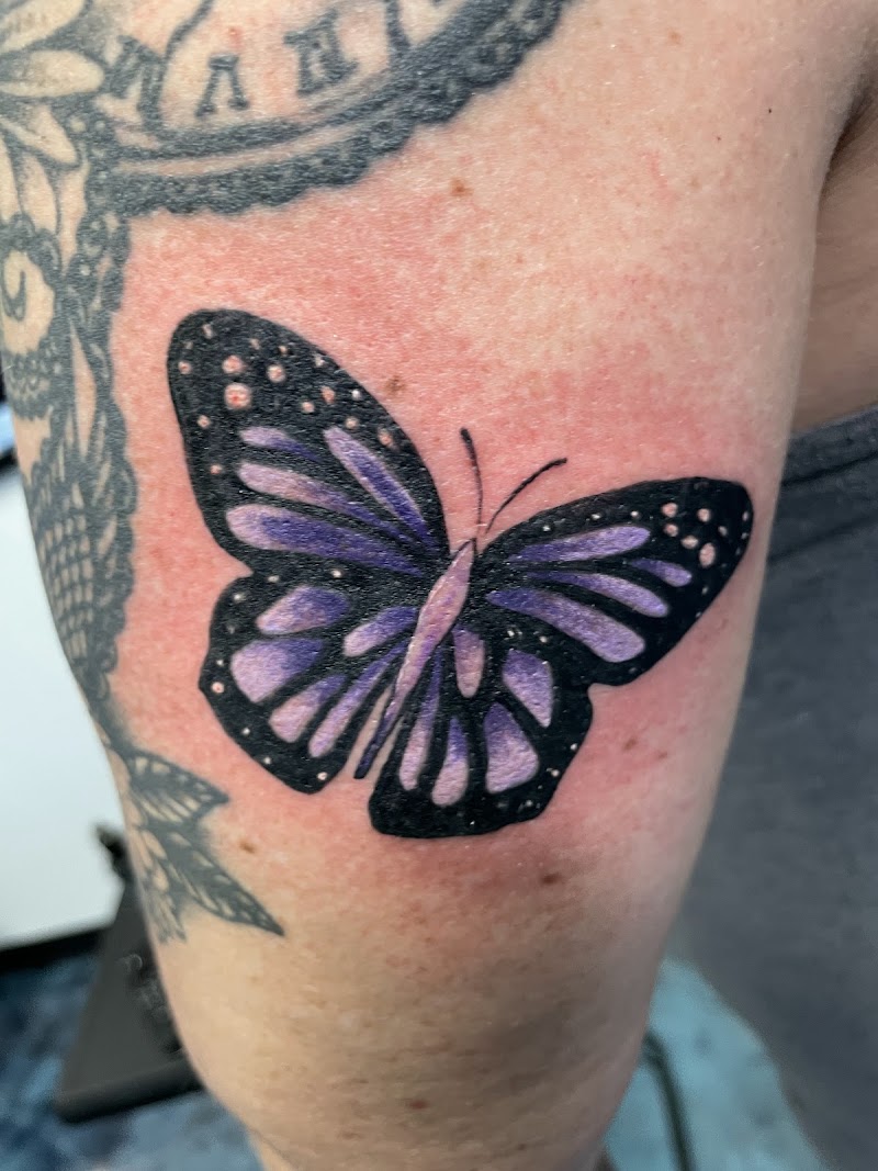 Black N Blue Tattoo LLC photo 4