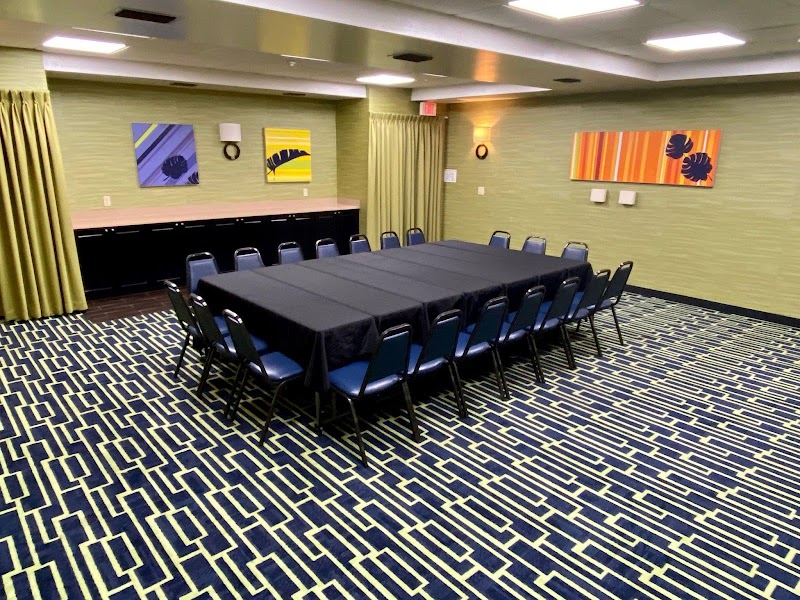 Holiday Inn Express & Suites Plant City by IHG photo 5