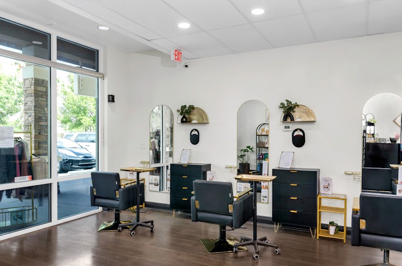 The Hive Salon & Boutique photo 4