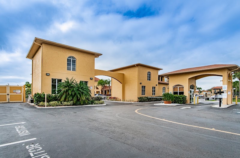 Carla Borda - RE/MAX Realty Unlimited photo 4