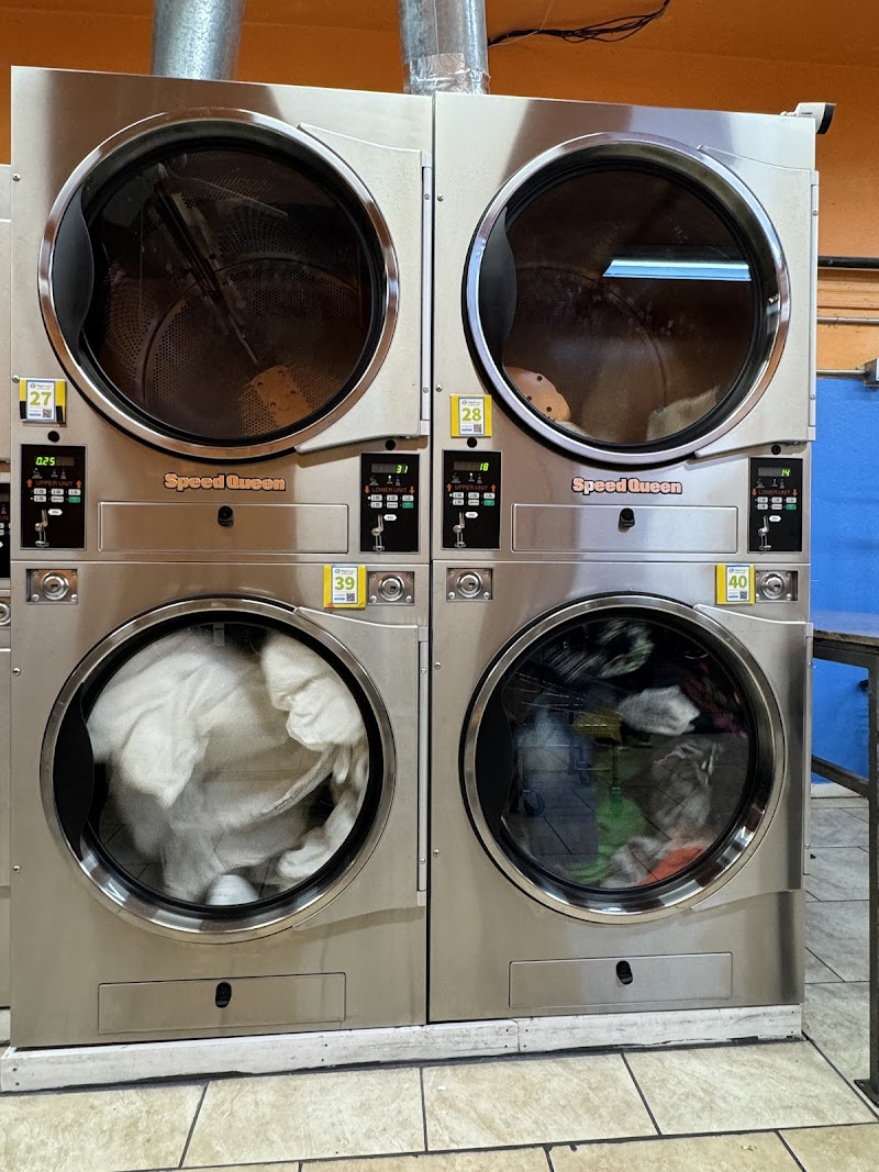 Summers Laundry photo 5