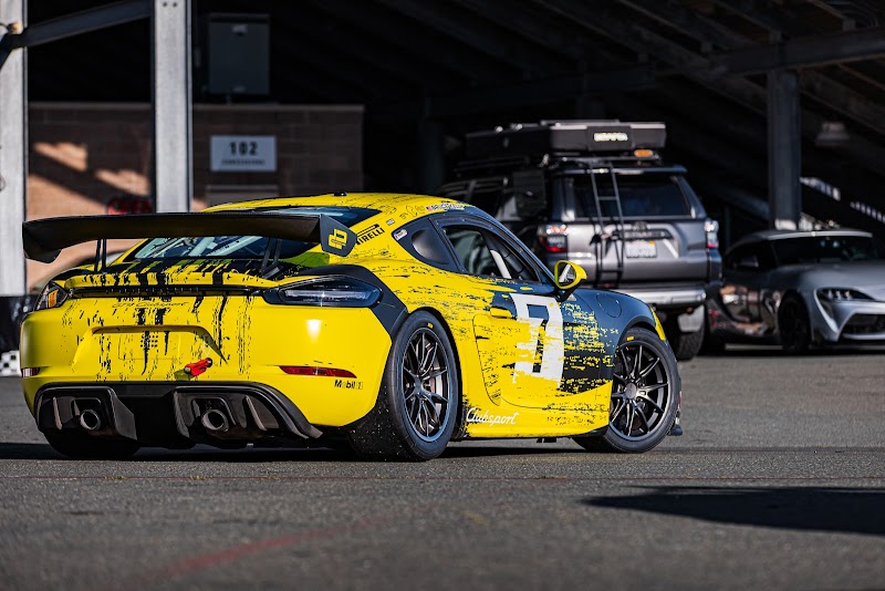 Fast In Fast Out Track Days photo 2