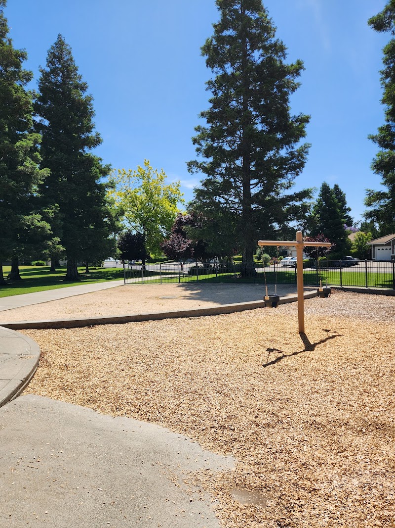 Stonegate Park photo 5