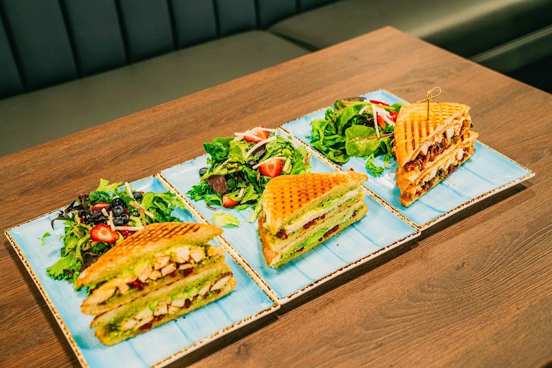 The Green Olive Mediterranean Food & Pizza photo 3