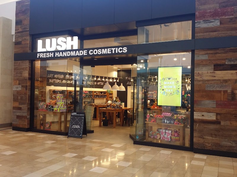 Lush Cosmetics Chandler Fashion Center photo 4