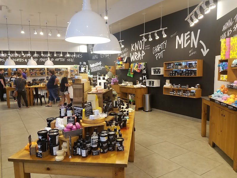 Lush Cosmetics Chandler Fashion Center photo 5