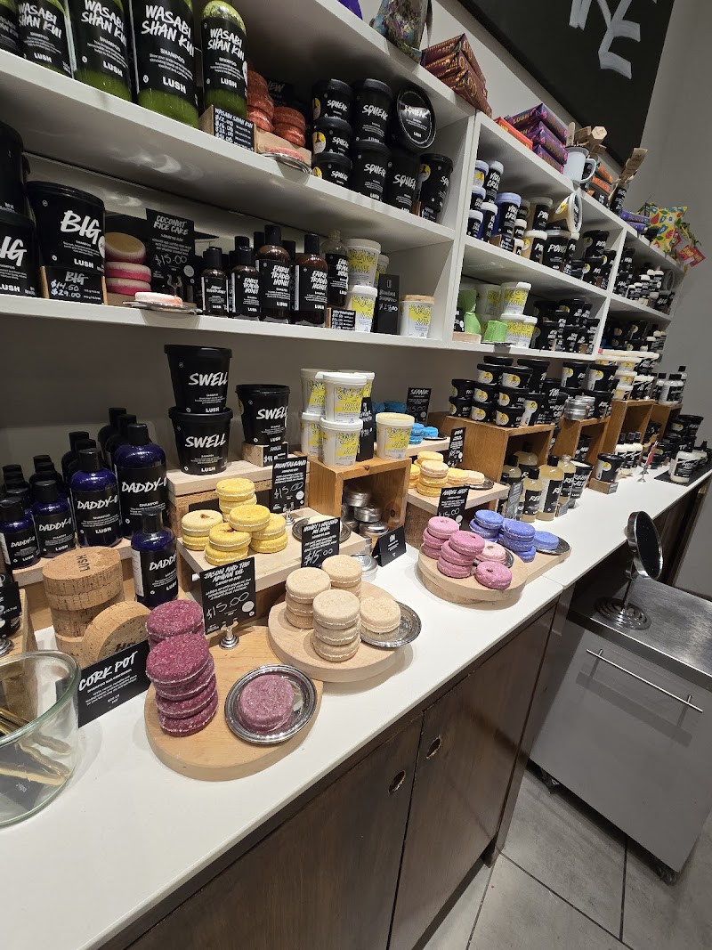 Lush Cosmetics Chandler Fashion Center photo 2