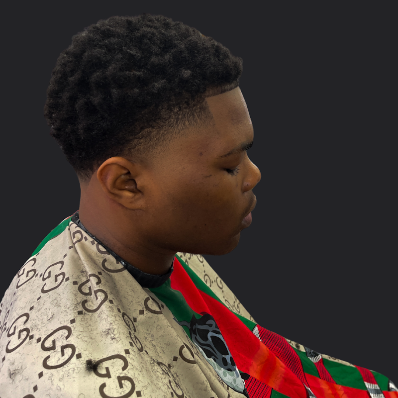 Vic Blendz Barbershop photo 3
