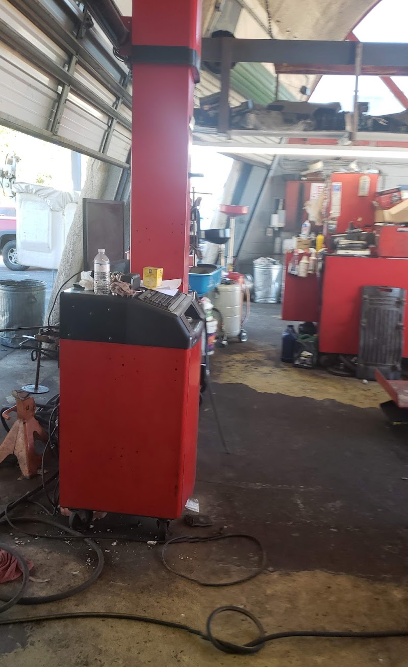 Harolds Auto Center photo 5