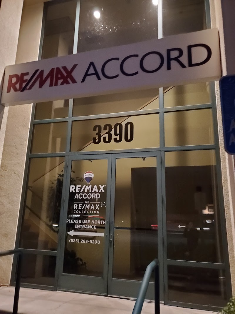 Photo of RE/MAX Accord