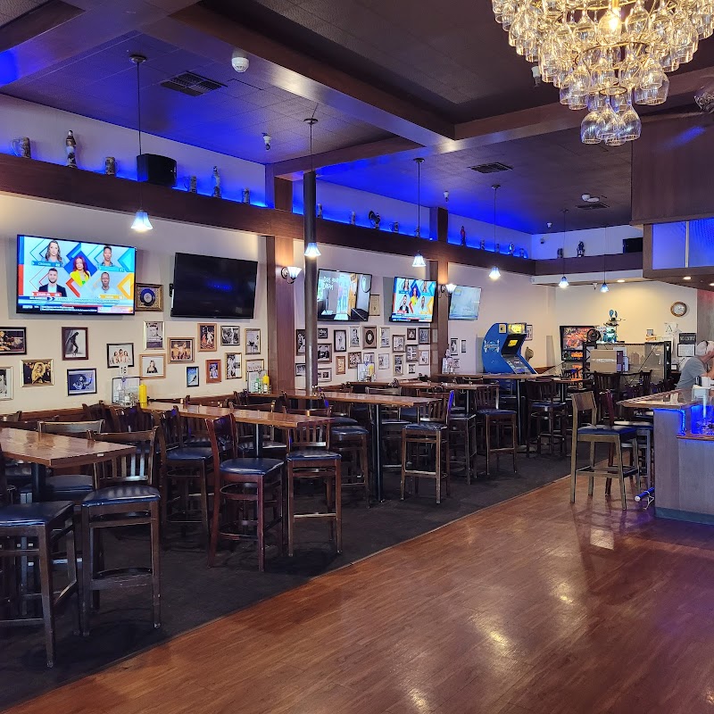 J&T's Copper Penny Tavern photo 2