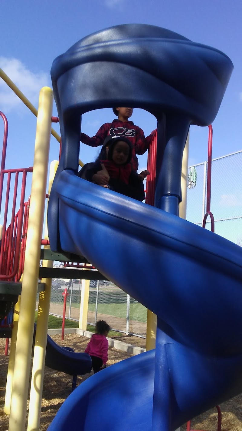 Lions Park photo 5