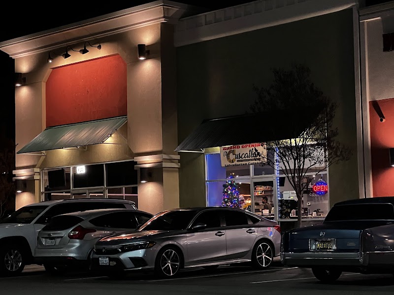 Photo of Willow Shopping Grand Ave Center