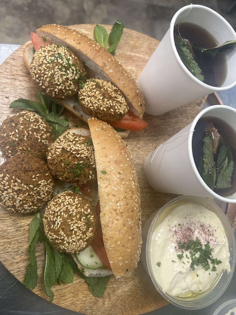 Falafel Express photo 3