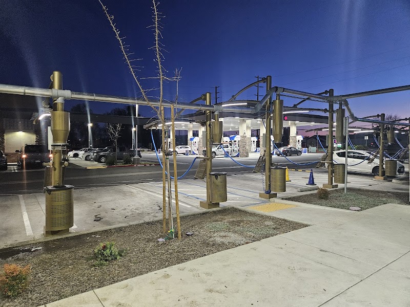 Super Clean Xpress Carwash photo 4