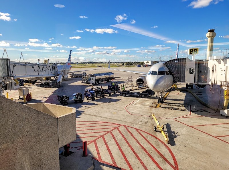 Palm Beach International Airport photo 4