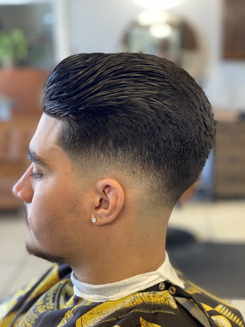 Native hair studio photo 2