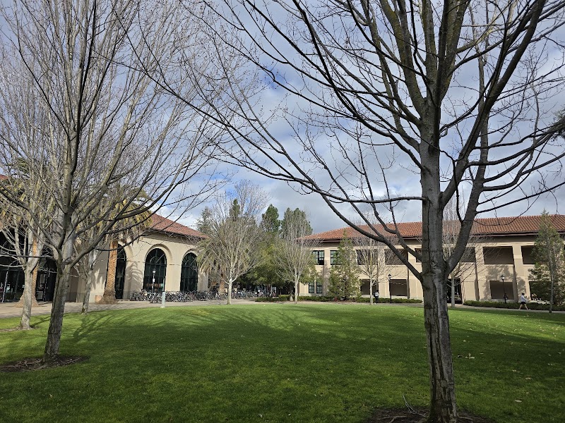 Photo of Ford Plaza