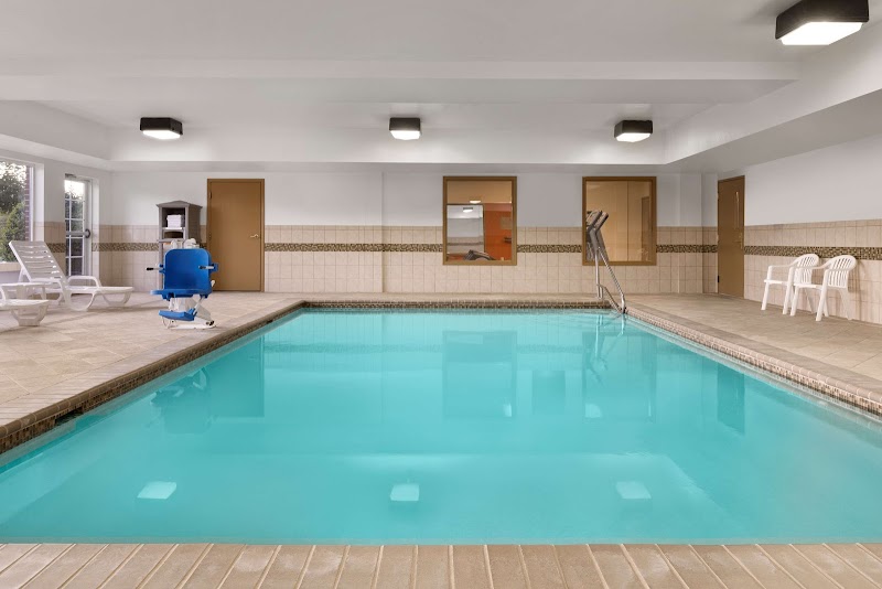 Country Inn & Suites by Radisson, Richmond West at I-64, VA photo 3
