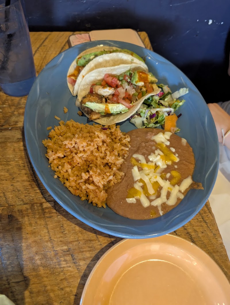 De La Cruz Mexican Grille photo 3