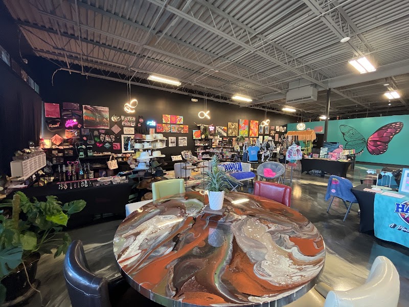 Makers Art Studio Danville- (formerly Hawaii Fluid Art) Painting lessons, Team Events, Kids Birthday Party, Art Studio photo 3
