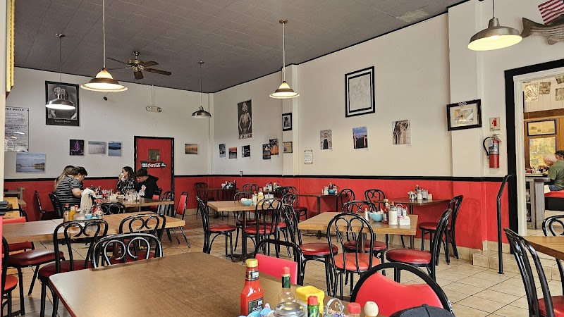 Raul's Striper Cafe photo 4