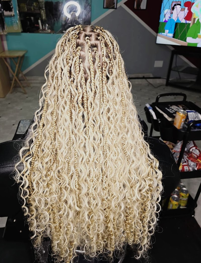 The Braid Throne photo 3