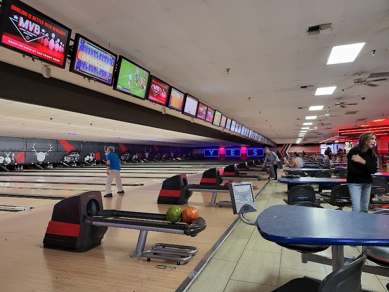 Photo of Bowlero Kyrene