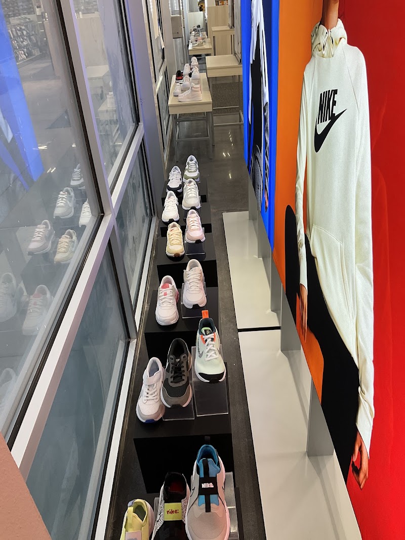 Rack Room Shoes photo 4