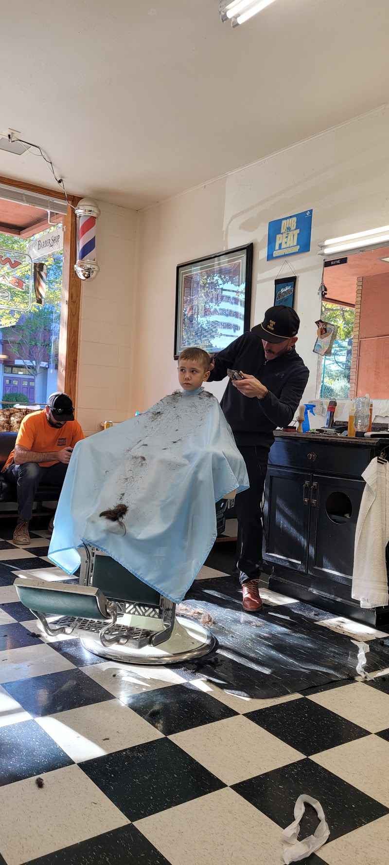 Wirt's Barbershop photo 2