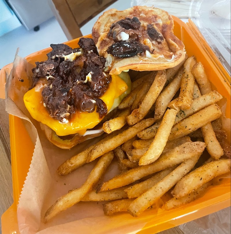 The Rabbit Hole - Elevated Vegan Comfort Cuisine photo 3
