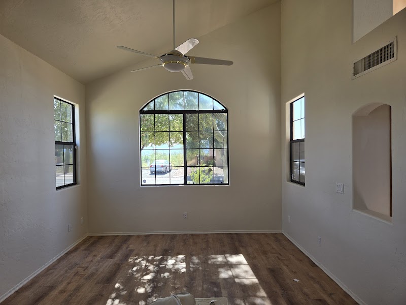 Vallee Gold Team - 1912 Realty photo 3