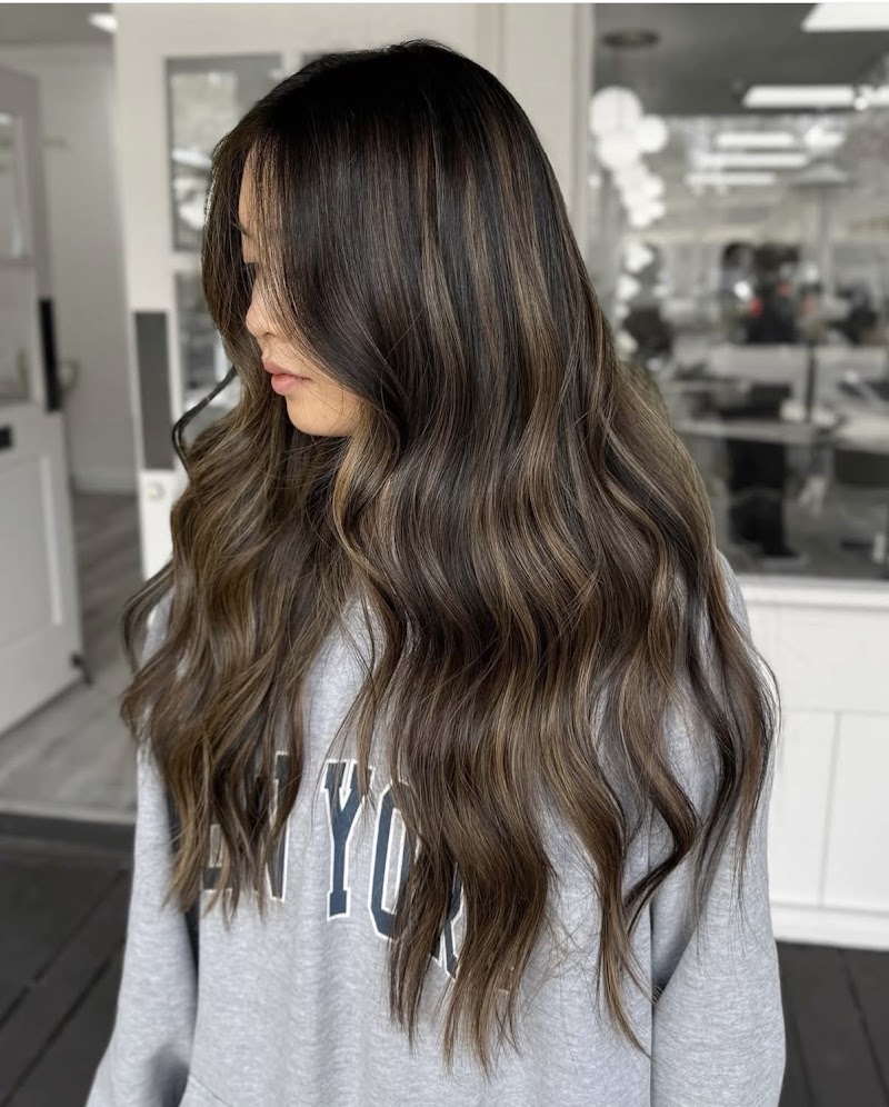 Lush Salon photo 2