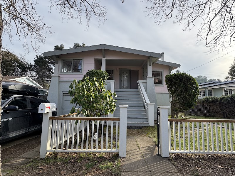 Marks Realty Group photo 2