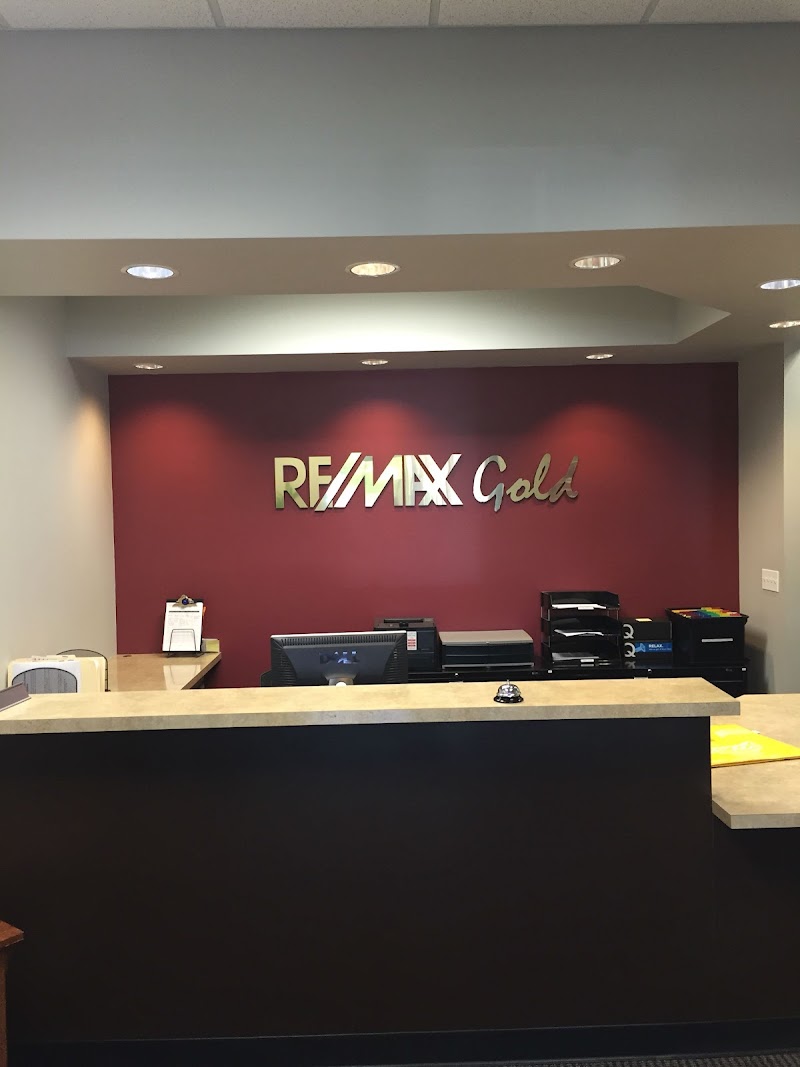 RE/MAX Gold: Michelle Perez, REALTOR & Associates photo 4
