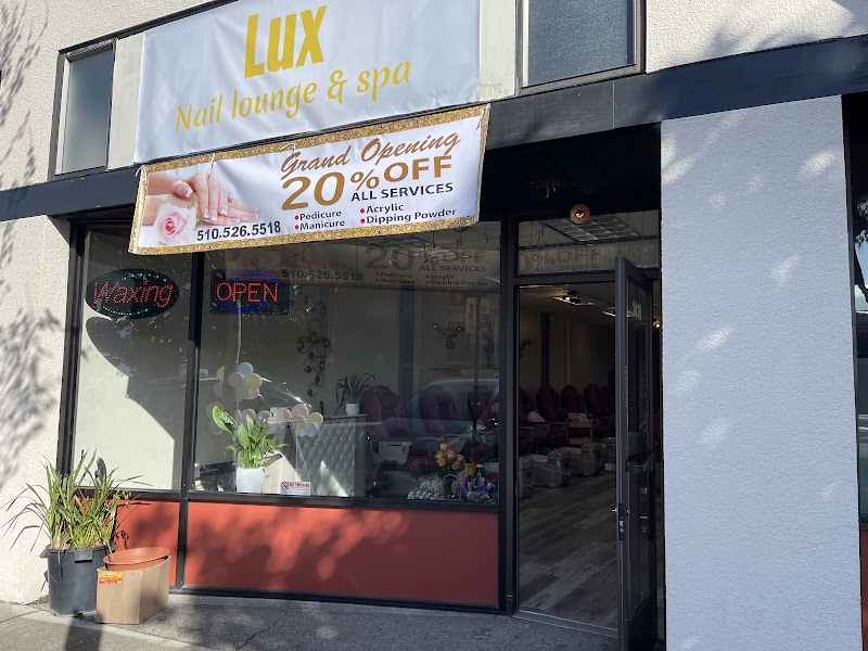 LUX NAILS LOUNGE AND SPA photo 2