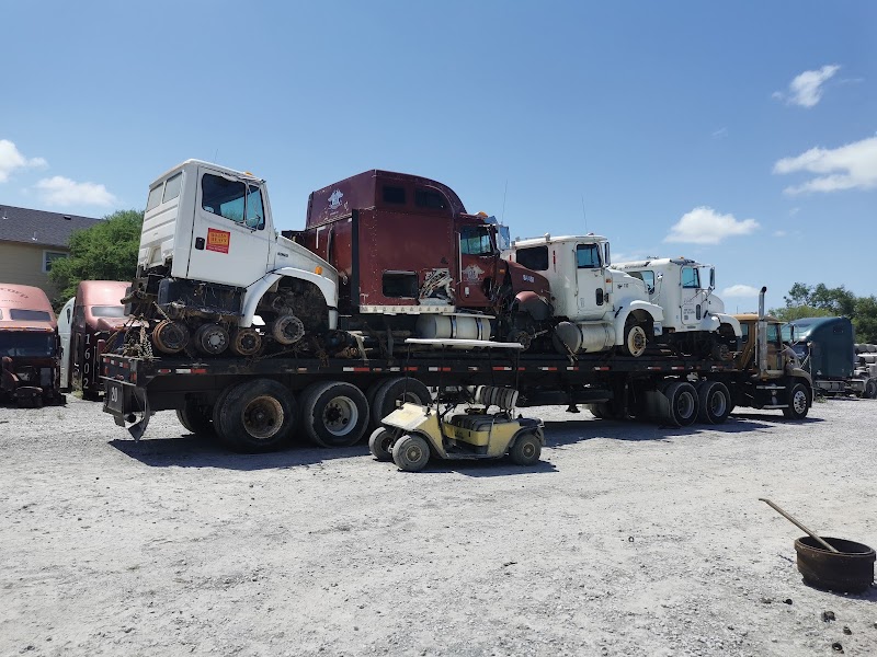 Alamo Truck Sales & Used Parts LLC photo 3