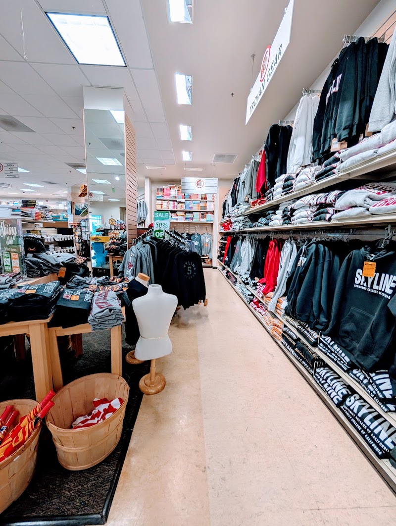 Bookstore photo 4