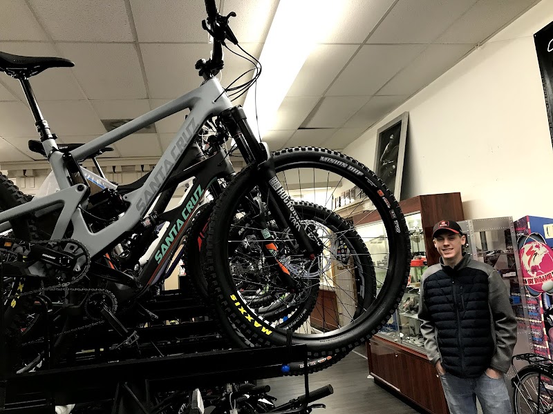 Ray's Cycles photo 3