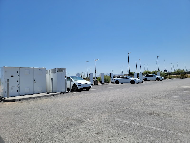Tesla Supercharger photo 4