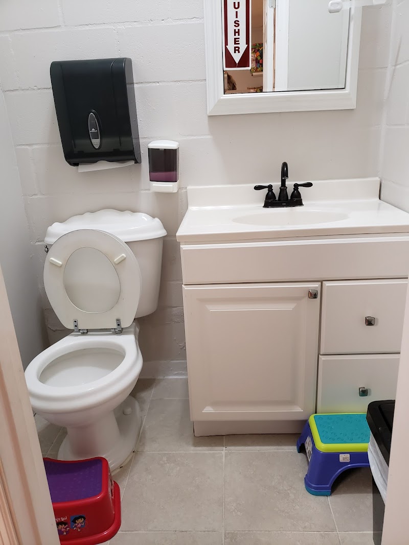 Yeni's Childcare Home photo 3
