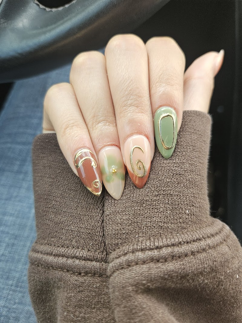 Colorful Nails photo 4