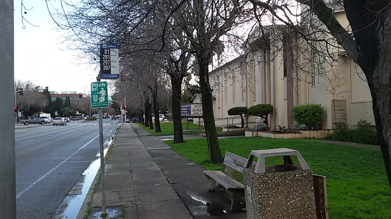 University Ave & Bell St photo 3