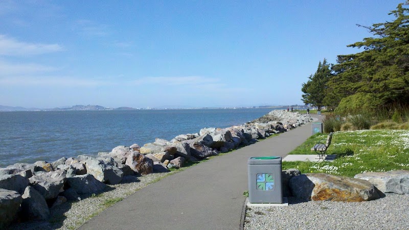 Emeryville Marina Park photo 4