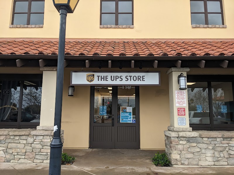 The UPS Store photo 3
